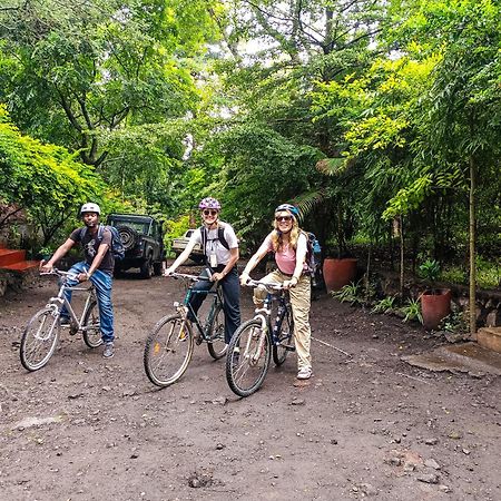 Shamba Hostel Usa River Экстерьер фото