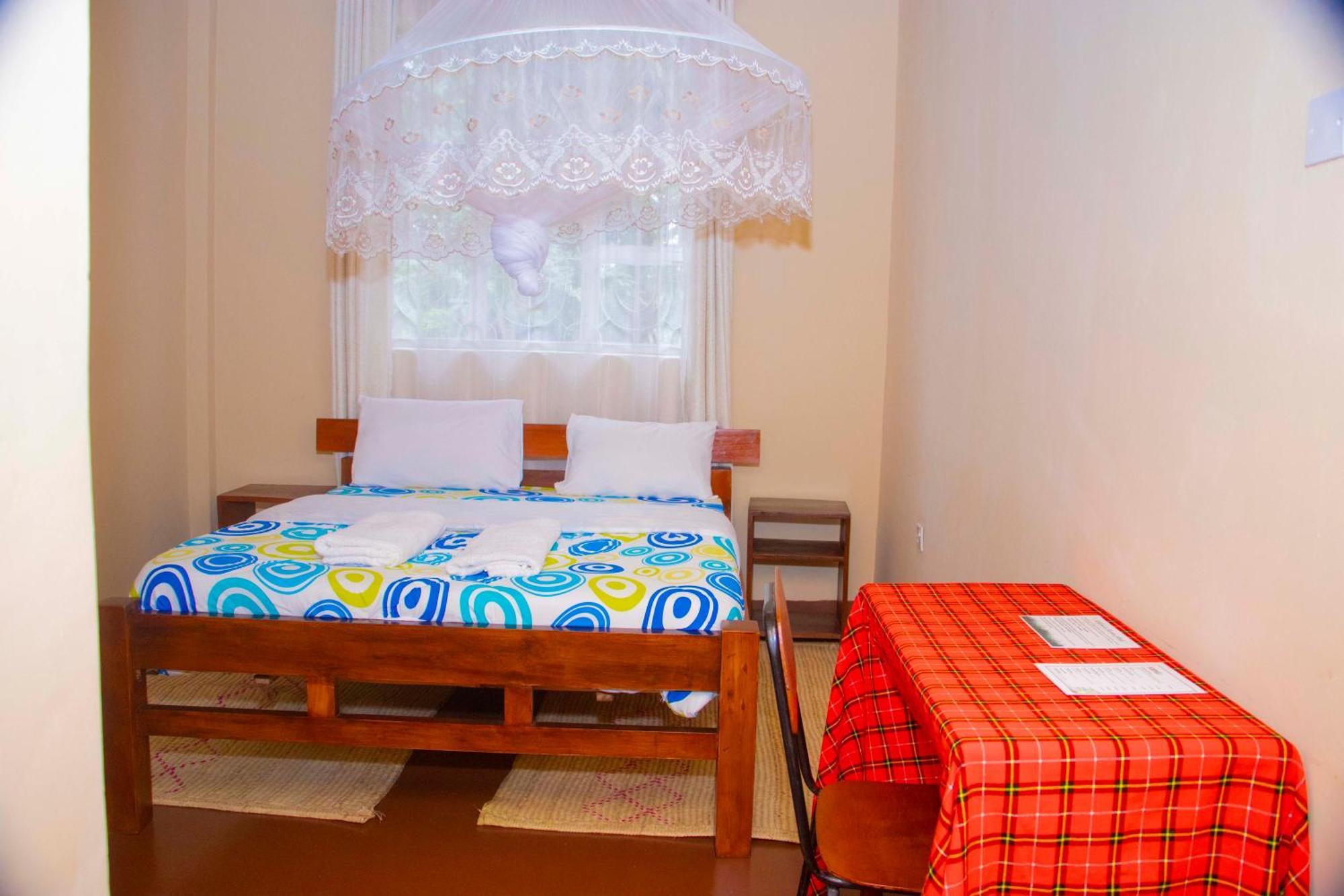 Shamba Hostel Usa River Экстерьер фото