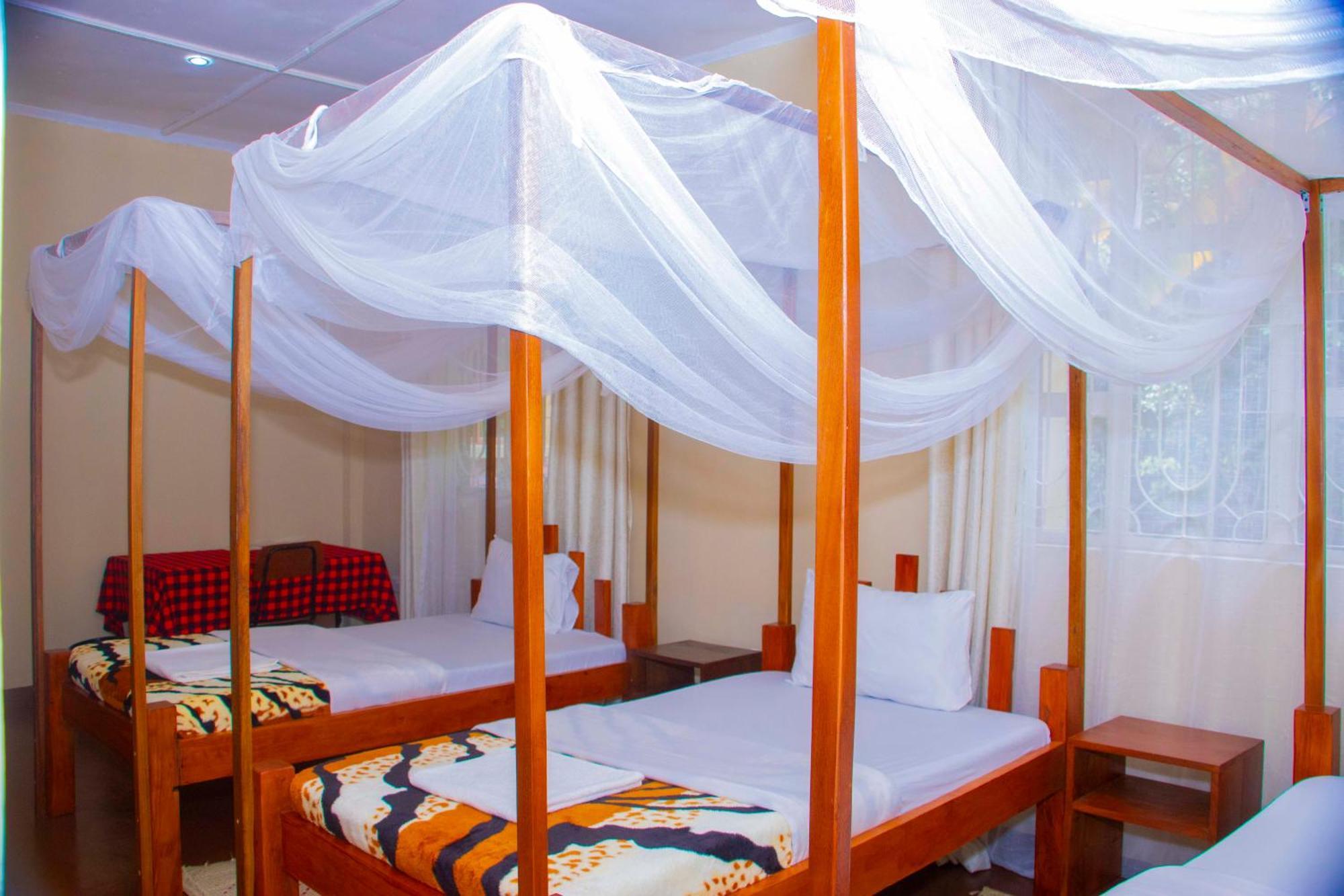 Shamba Hostel Usa River Экстерьер фото