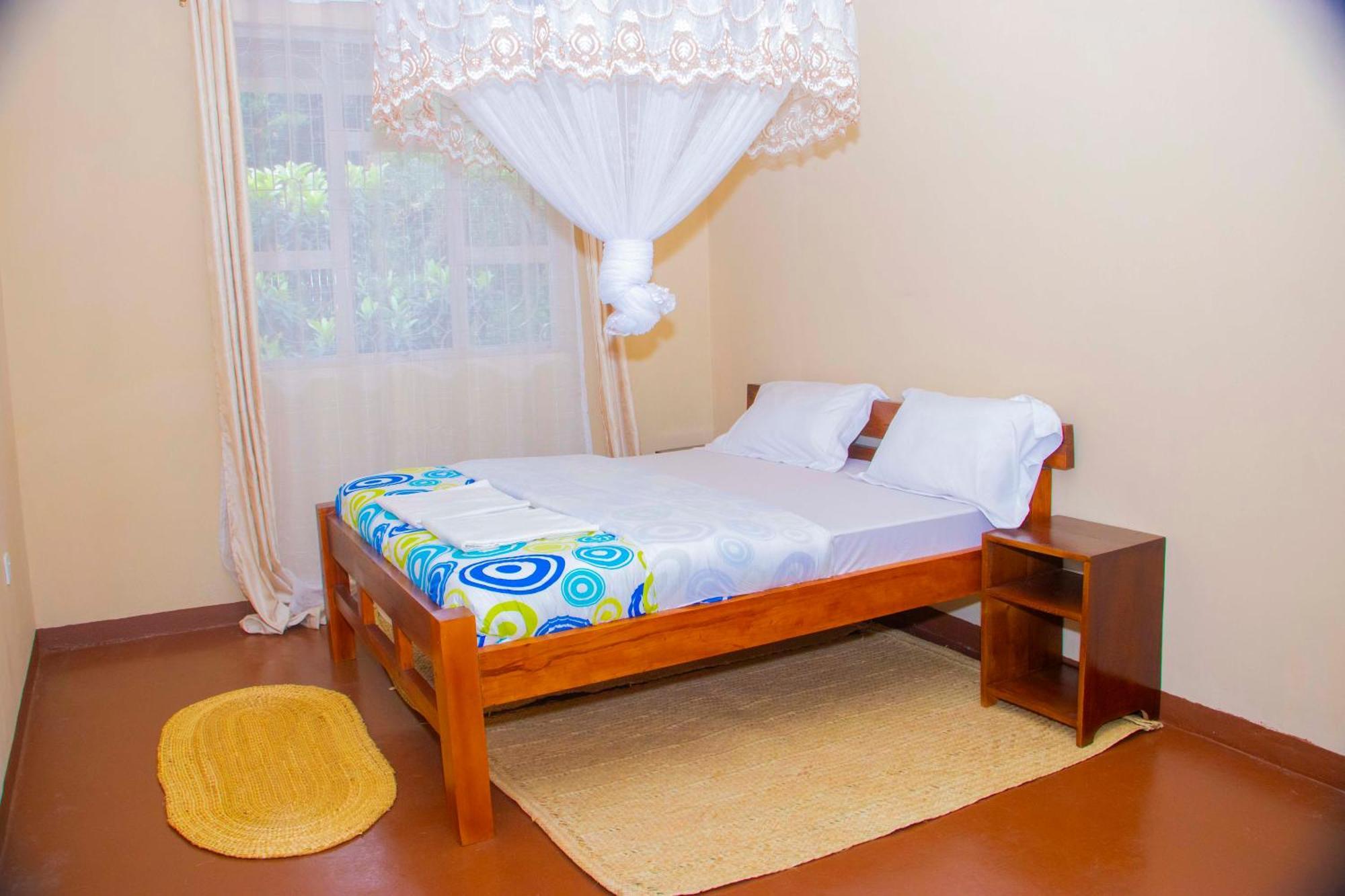 Shamba Hostel Usa River Экстерьер фото