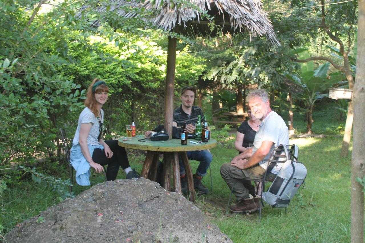 Shamba Hostel Usa River Экстерьер фото